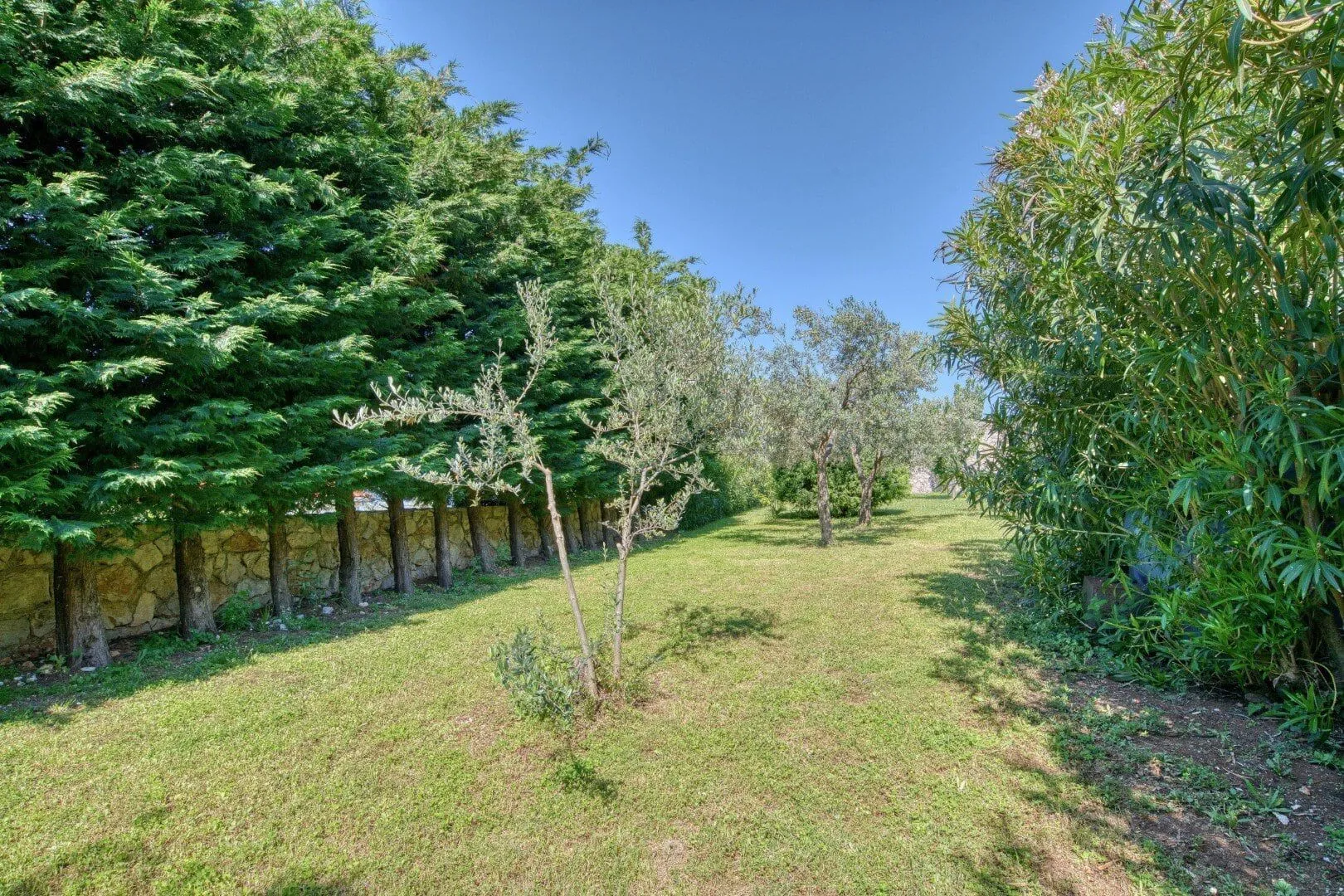 Sale, house, 480m², Reževići, Budva