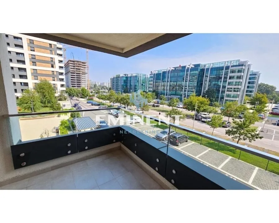 Izdavanje, četvorosoban stan, 107m², Novi Beograd Blok 65, Novi Beograd Sve Podlokacije