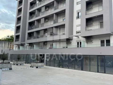 Prodaja, garsonjera, 52m², Vezirov Most, Podgorica - image 4