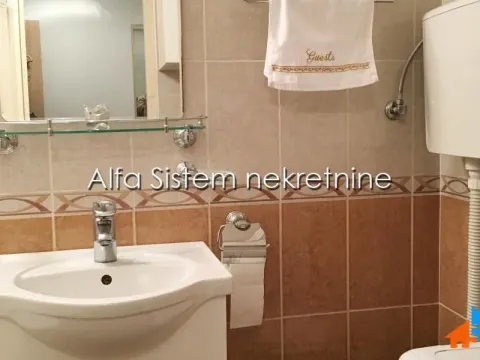 Izdavanje, trosoban stan, 68m², Stari Grad, Beograd - image 17
