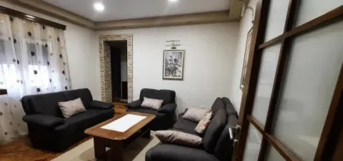 Izdavanje, dvosoban stan, 55m², Preko Morače, Podgorica - image 12