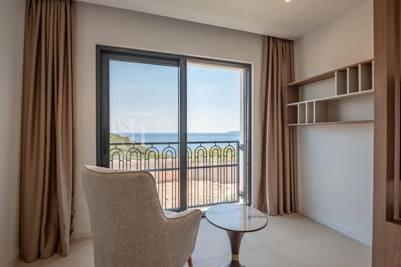Sale, house, 318m², Reževići, Budva