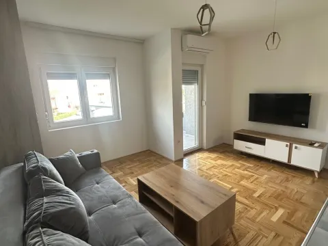 Rent, studio apartment, 34m², Zabjelo, Podgorica - image 2