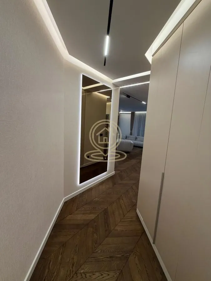 Prodaja, trosoban stan, 82m², Savski Venac, Beograd