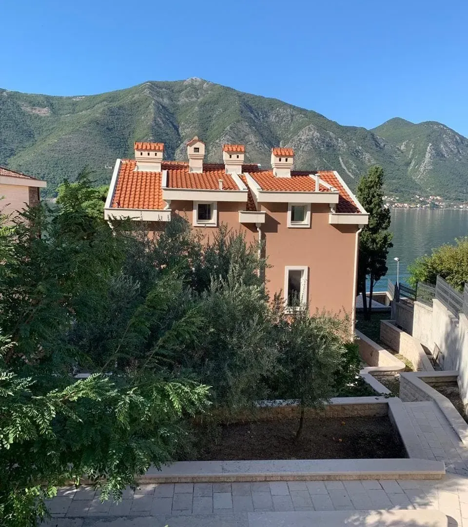 Sale, house, 500m², Dobrota, Kotor