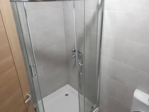 Izdavanje, jednosoban stan, 49m², Stari Aerodrom, Podgorica - image 8