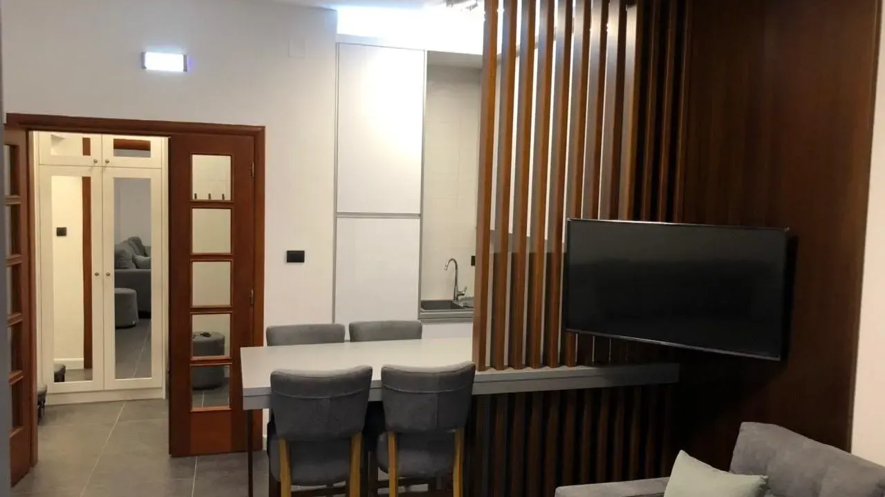 Rent, one bedroom apartment, 43m², Budva, Crna Gora