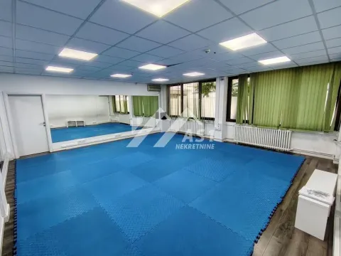 Poslovni prostor in Bulevar Oslobodjenja