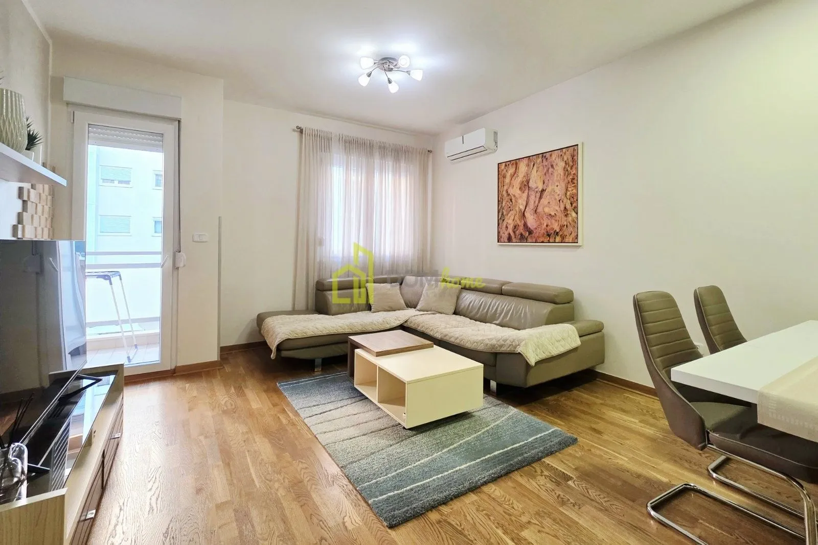 Rent, two bedroom apartment, 65m², City Kvart, Podgorica