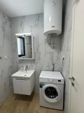 Izdavanje, jednosoban stan, 51m², Zelenika, Herceg Novi - image 5