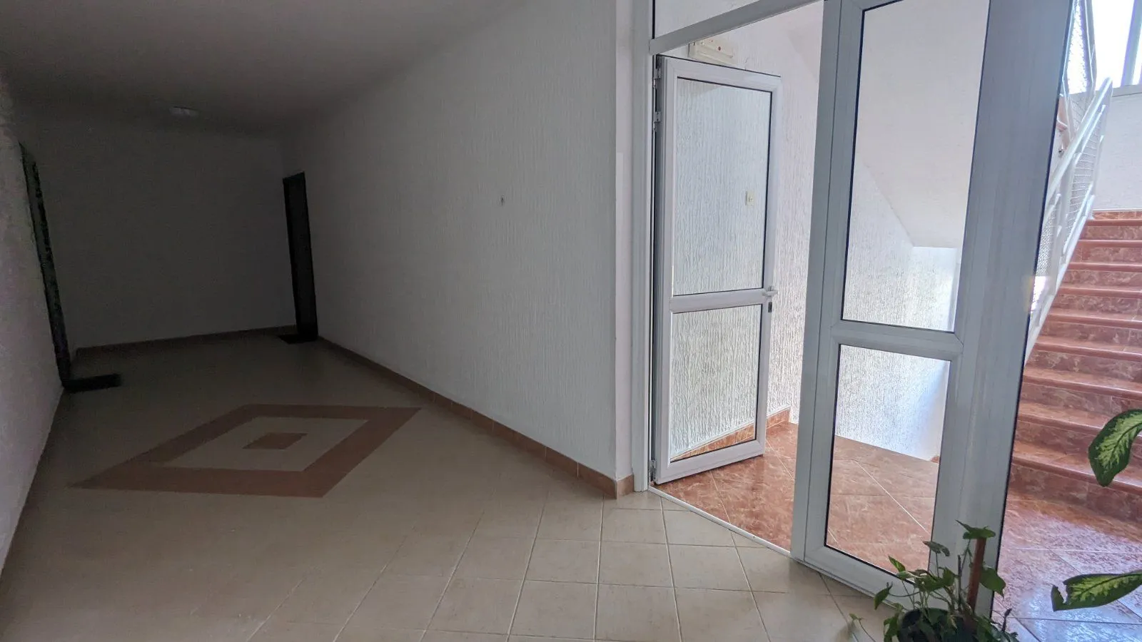 Sale, apartment, 79m², Bar, Crna Gora