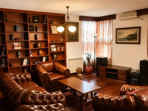 Prodaja, trosoban stan, 136m², Gorica C, Podgorica - image 2