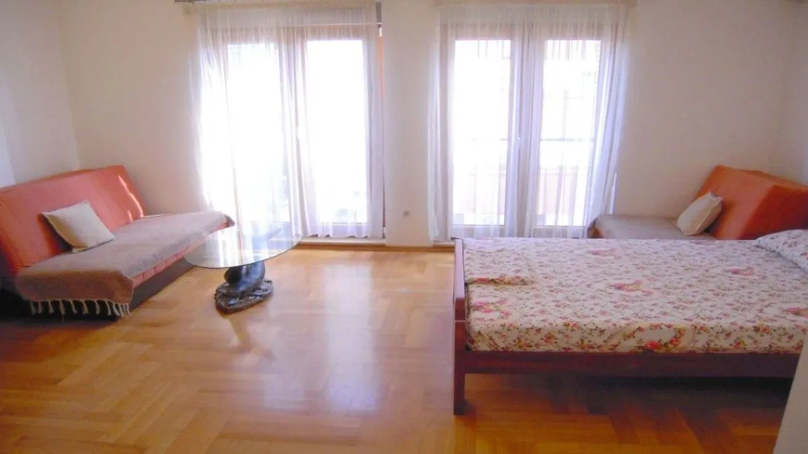 Stan-na-dan, stan, 35m², Preko Morače, Podgorica