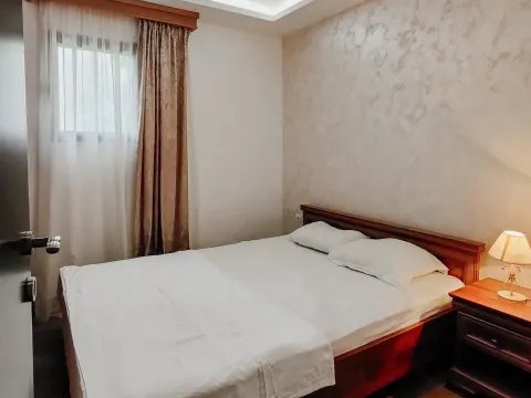 Sale, one bedroom apartment, 47m², Dobrota, Kotor - image 18