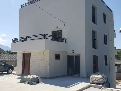 Prodaja, stan, 107m², Tivat, Crna Gora - image 2
