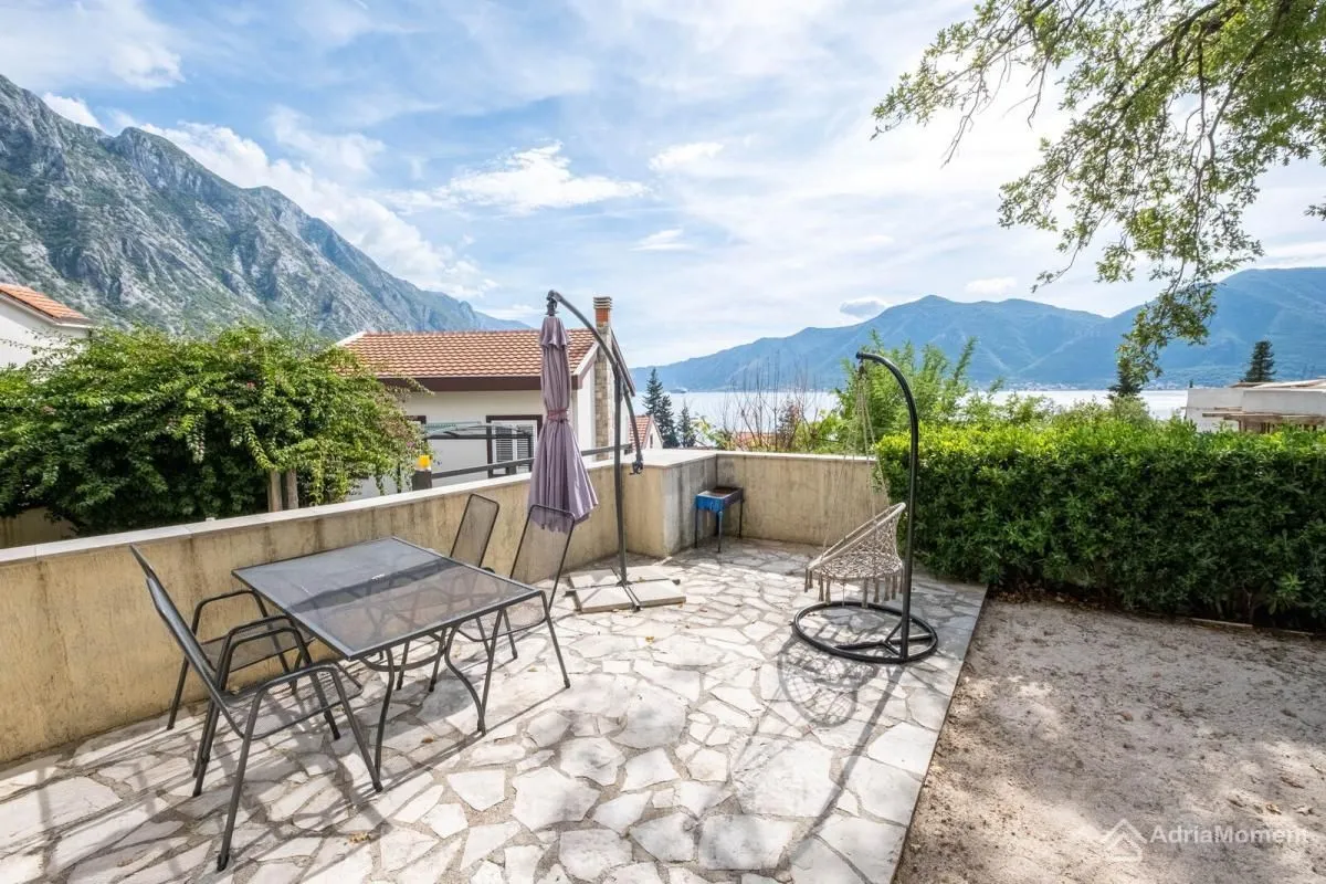 Sale, two bedroom apartment, 79m², Orahovac, Kotor