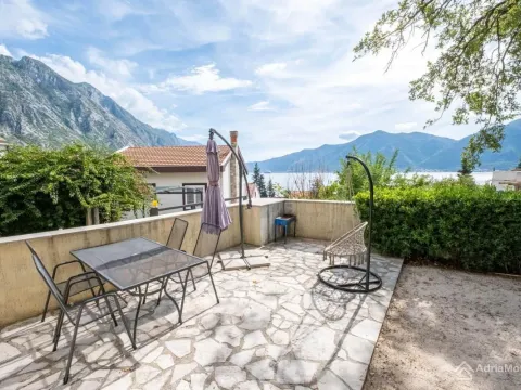 Prodaja, dvosoban stan, 79m², Orahovac, Kotor - image 9