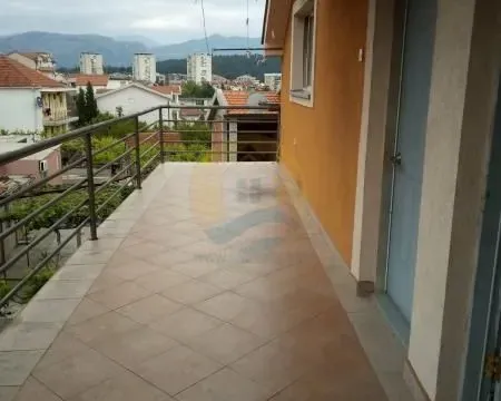 Sale, house, 800m², Momišići, Podgorica - image 14