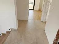 Prodaja, kuća, 200m², Zaljevo, Bar - image 4