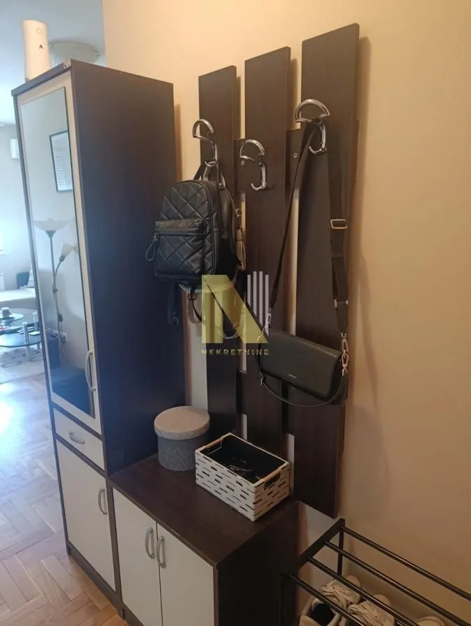 Prodaja, jednosoban stan, 37m², Salajka, Novi Sad Sve Podlokacije