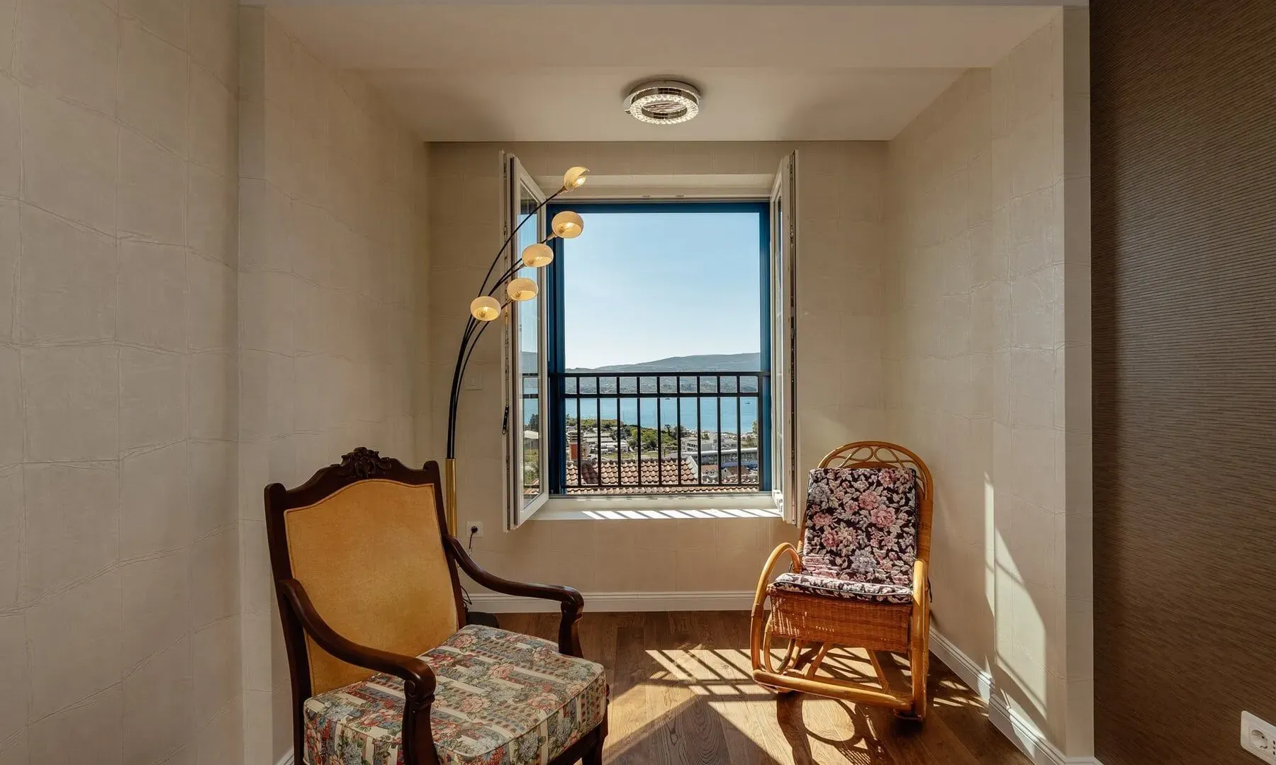 Prodaja, kuća, 240m², Kava, Tivat