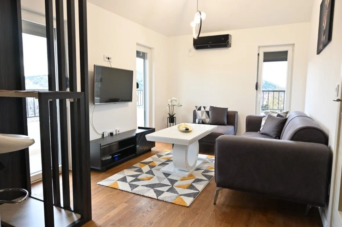 Izdavanje, jednosoban stan, 50m², Zagorič, Podgorica