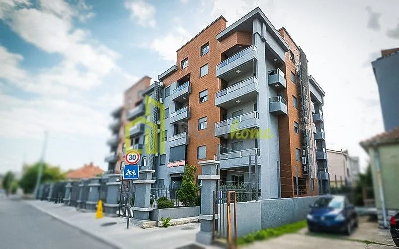 Izdavanje, jednosoban stan, 45m², Pobrežje, Podgorica