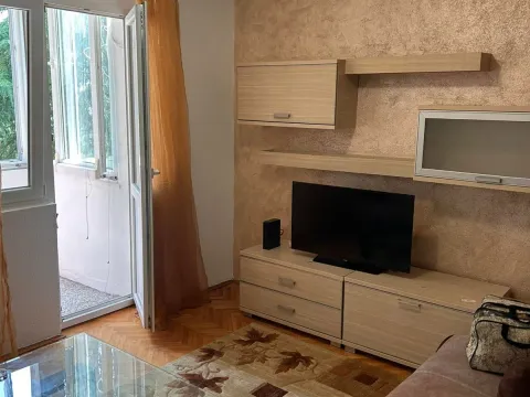 Izdavanje, jednosoban stan, 44m², Preko Morače, Podgorica