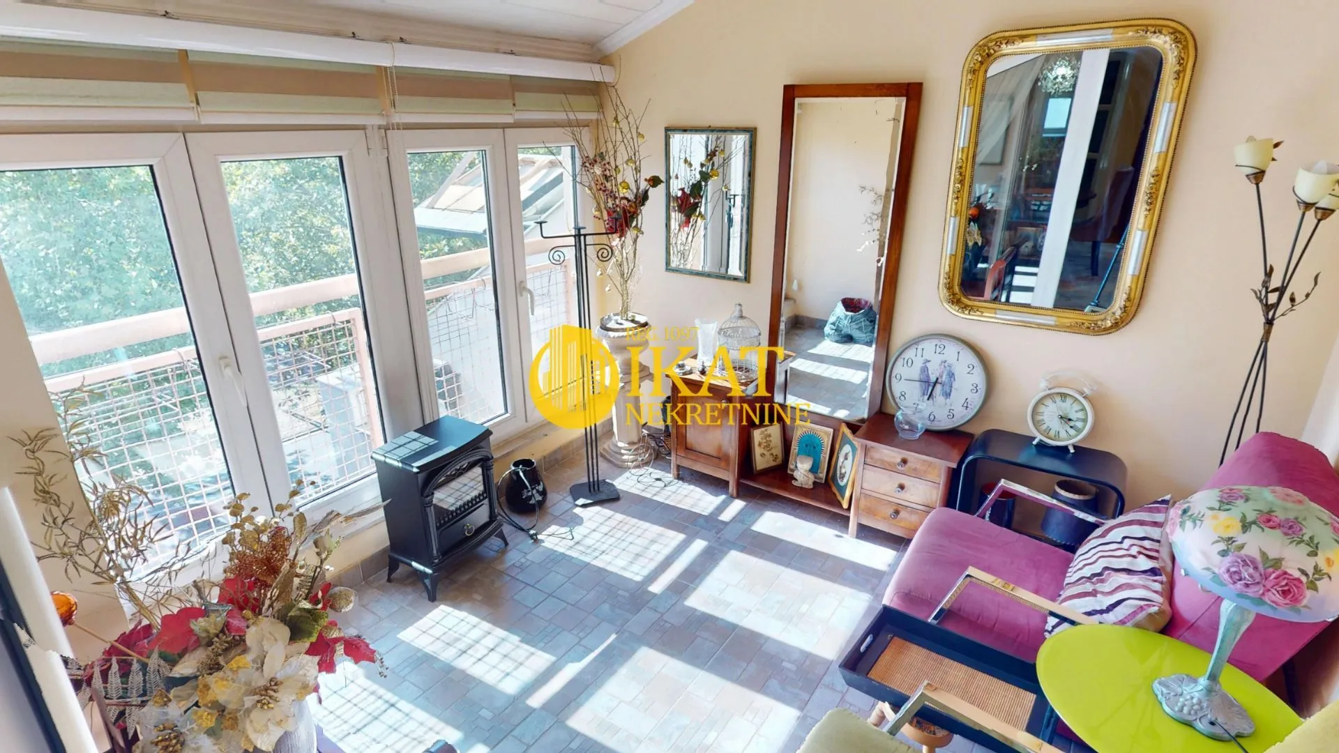 Prodaja, dvosoban stan, 76m², Centar Sve Podlokacije, Beograd