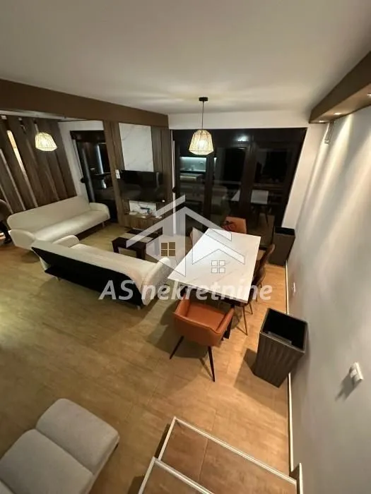 Izdavanje, kuća, 185m², Novi Beograd Sve Podlokacije, Beograd