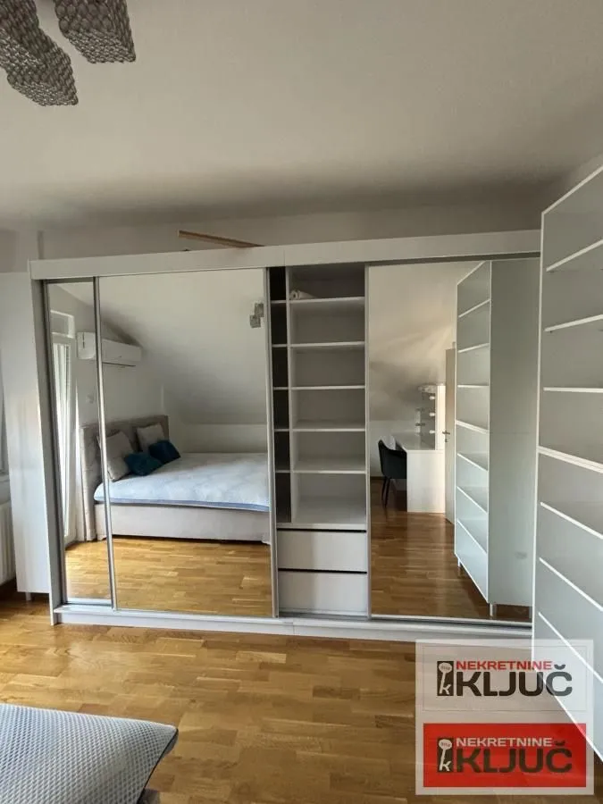 Prodaja, dvosoban stan, 51m², Sajmište, Novi Sad