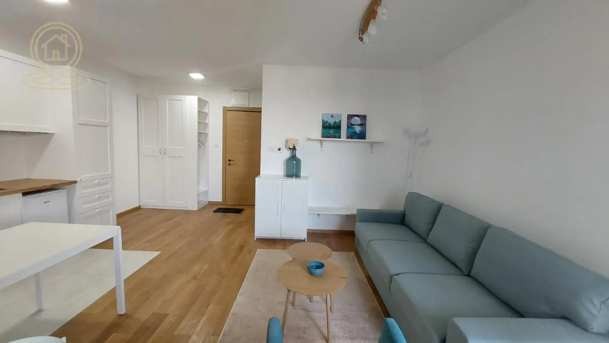 Izdavanje, garsonjera, 30m², Sajmište, Novi Sad