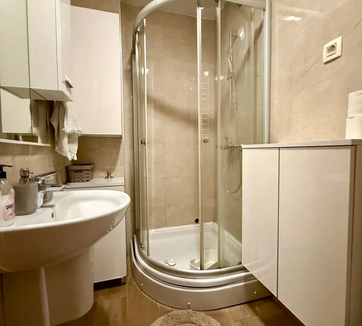 Izdavanje, jednosoban stan, 47m², Blok 9, Podgorica