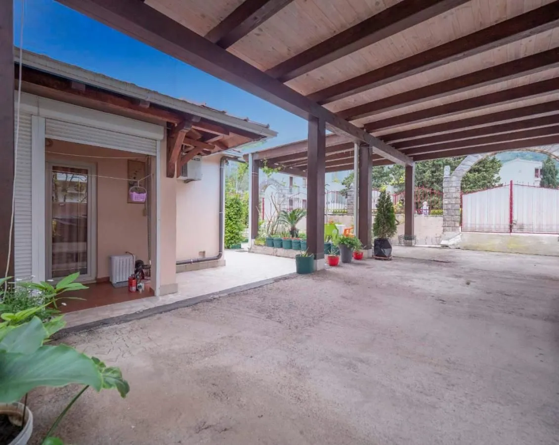 Prodaja, kuća, 42m², Centar, Budva