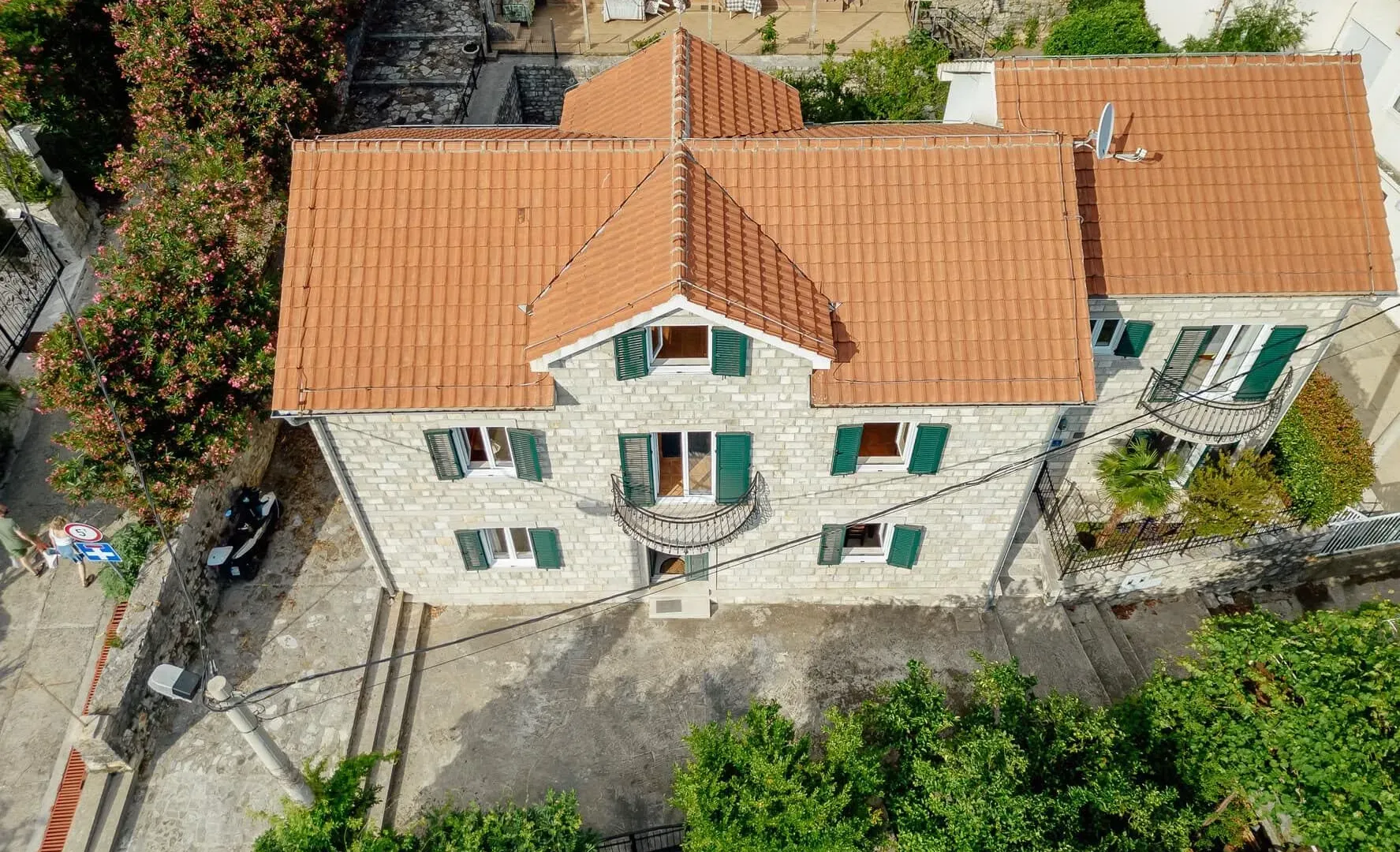 Prodaja, kuća, 291m², Lepetani, Tivat