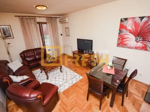 Izdavanje, dvosoban stan, 71m², Preko Morače, Podgorica - image 11