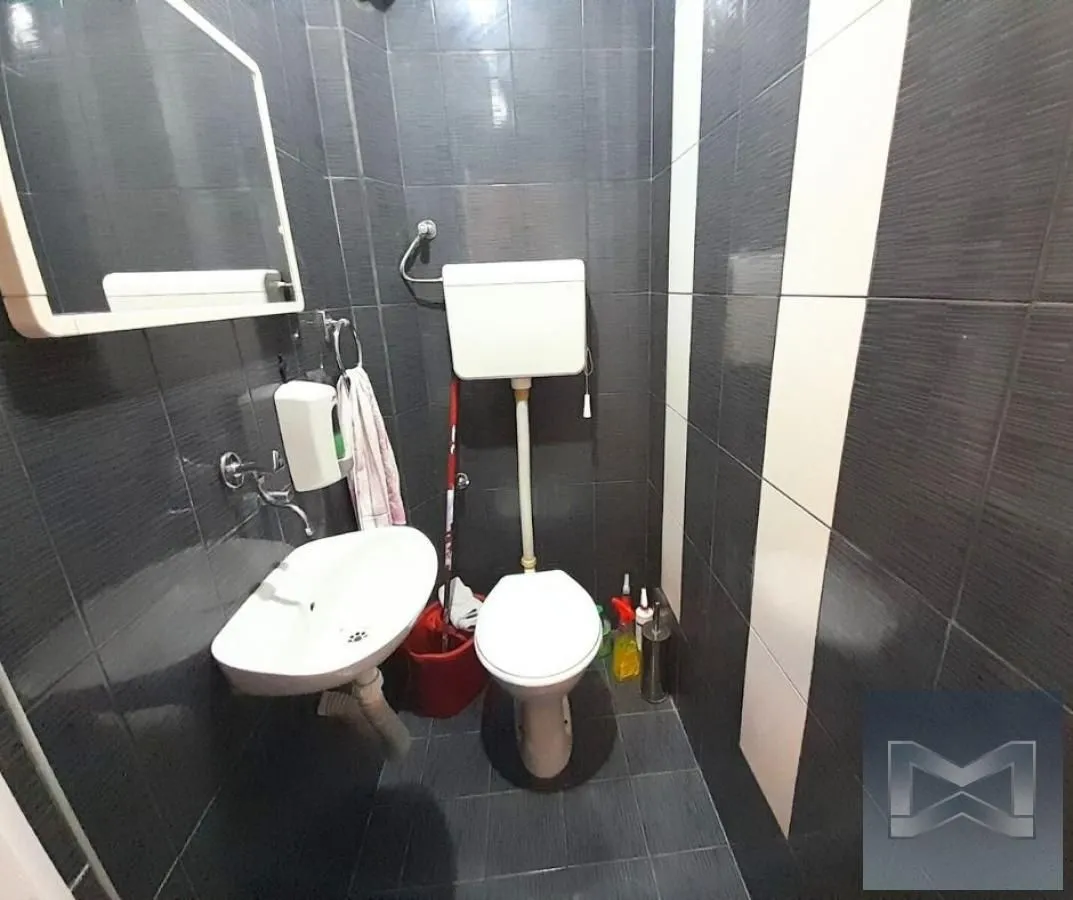 Prodaja, trosoban stan, 81m², Niš, Srbija