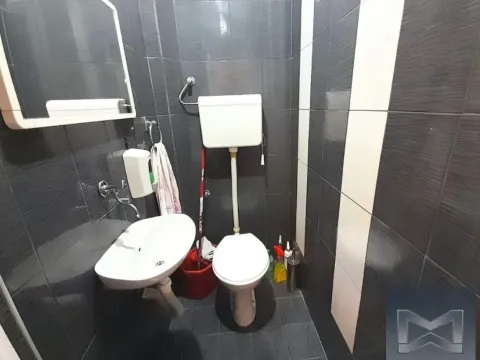 Prodaja, trosoban stan, 81m², Niš, Srbija - image 10