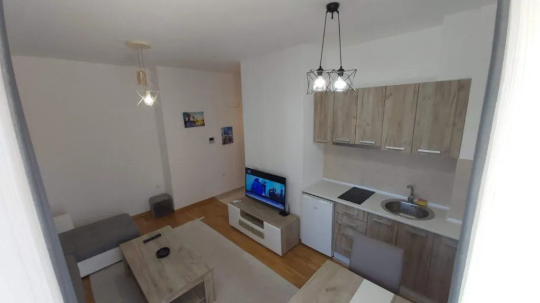 Izdavanje, jednosoban stan, 39m², Ulcinj, Crna Gora