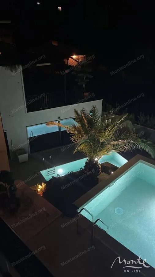 Sale, house, 257m², Kuljače, Budva
