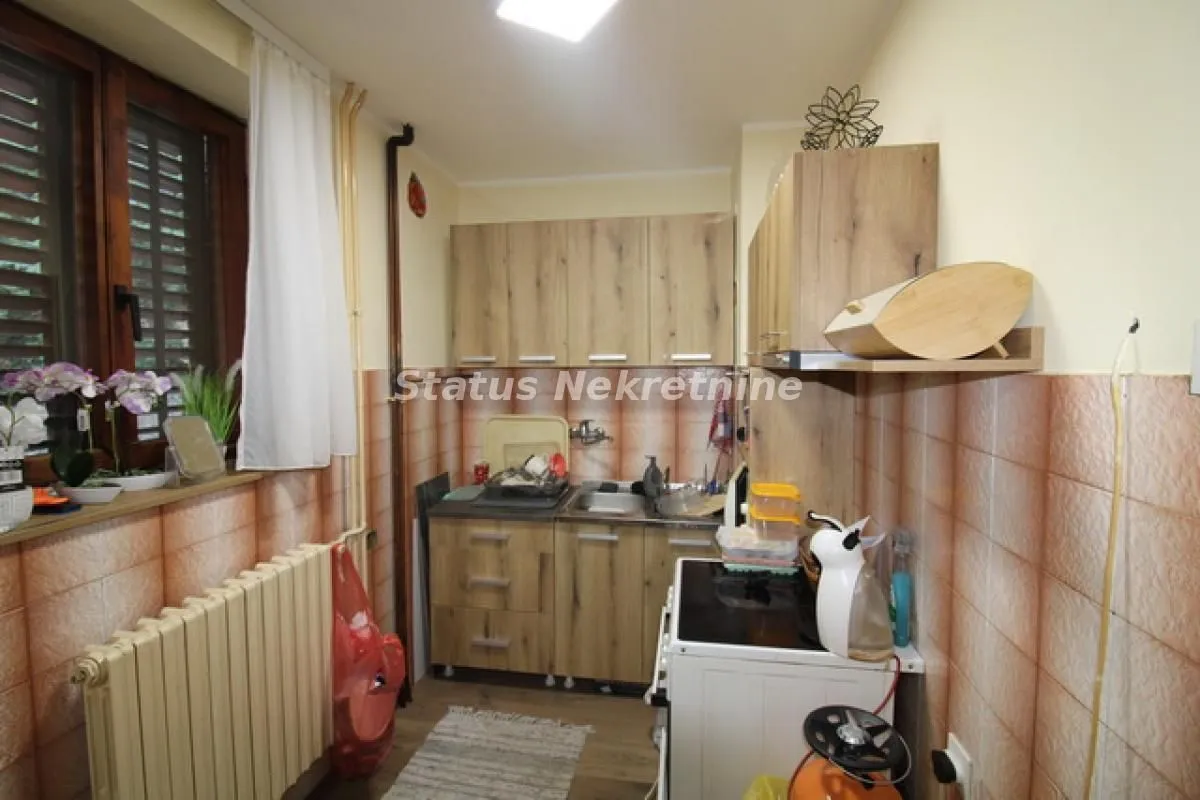 Prodaja, kuća, 198m², Sremska Kamenica, Petrovaradin