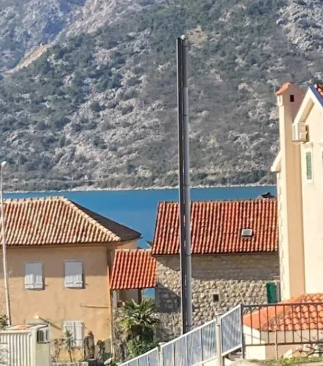 Prodaja, dvosoban stan, 65m², Risan, Kotor