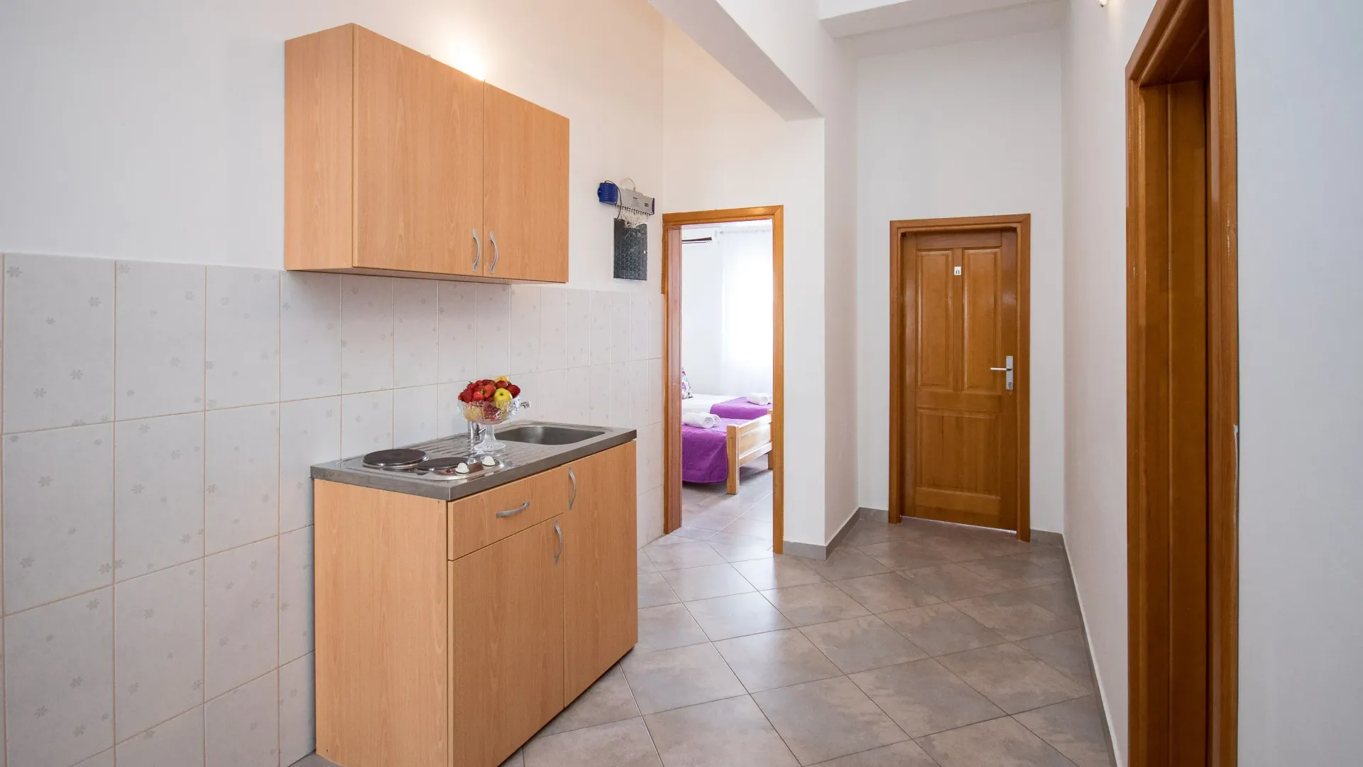Stan-na-dan, garsonjera, 13m², Centar, Bar