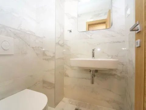 Rent, three bedroom apartment, 104m², City Kvart, Podgorica - image 11