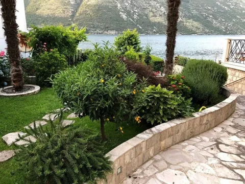 Sale, house, 390m², Stoliv, Kotor - image 30