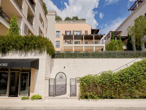 Rent, one bedroom apartment, 63m², Porto Montenegro, Tivat - image 22