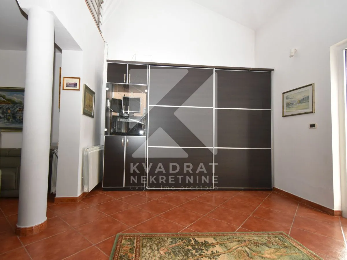 Rent, house, 300m², Donja Gorica, Podgorica