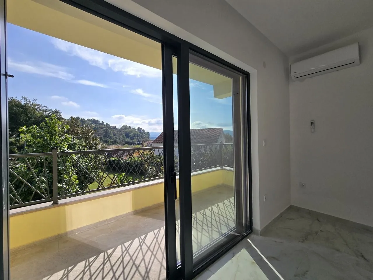 Prodaja, jednosoban stan, 39m², Tivat, Crna Gora
