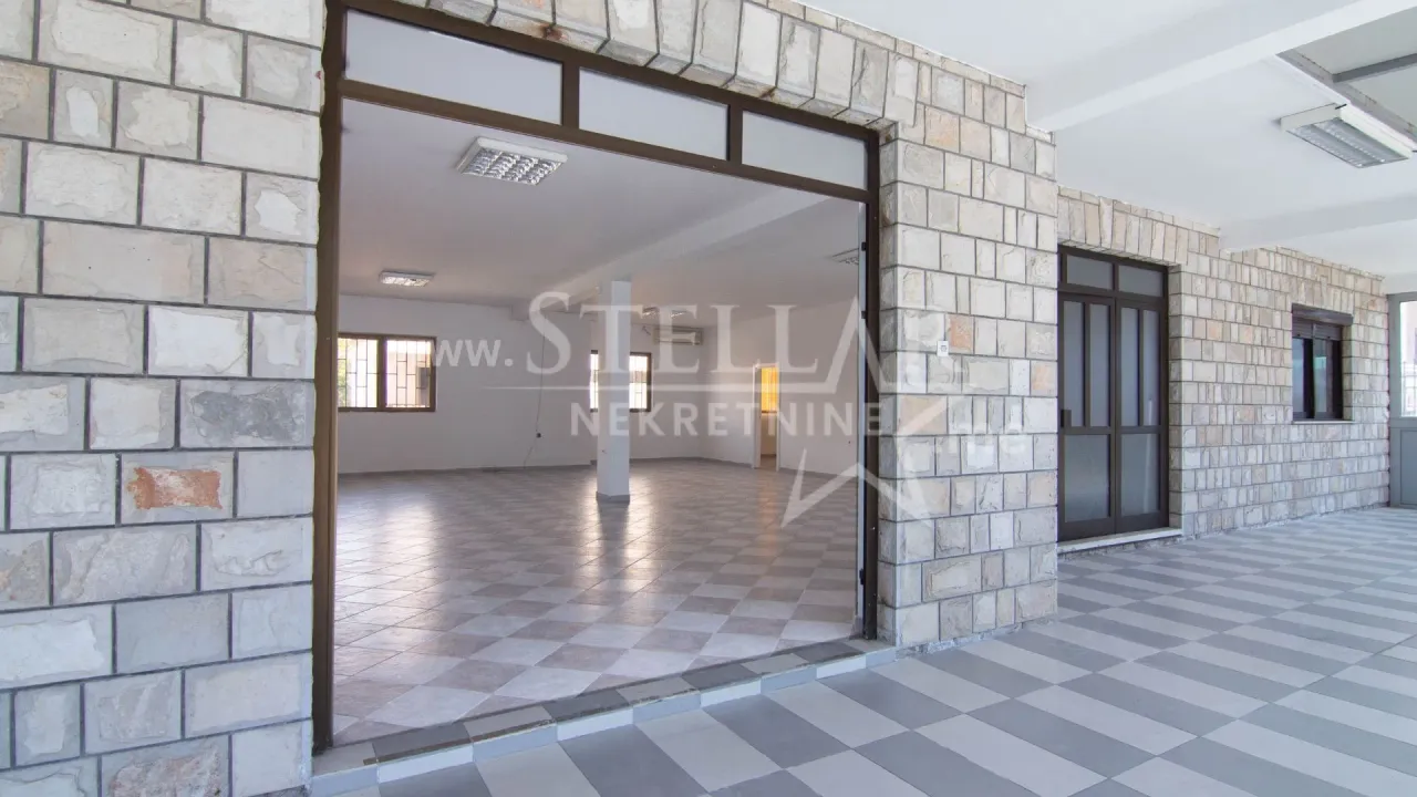Izdavanje, poslovni prostor, 250m², Zabjelo, Podgorica