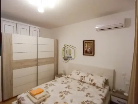 Izdavanje, jednosoban stan, 53m², Kalimanj, Tivat - image 4